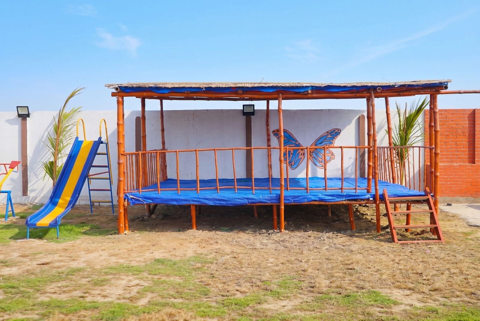 Outdoor Gazebo Lounge